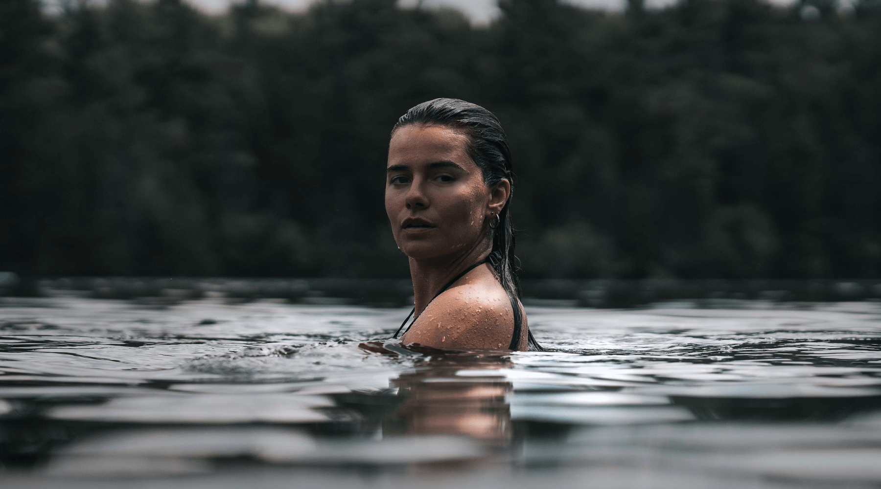 The Top Ten Transformative Physical and Mental Benefits of Wild Swimming for Women