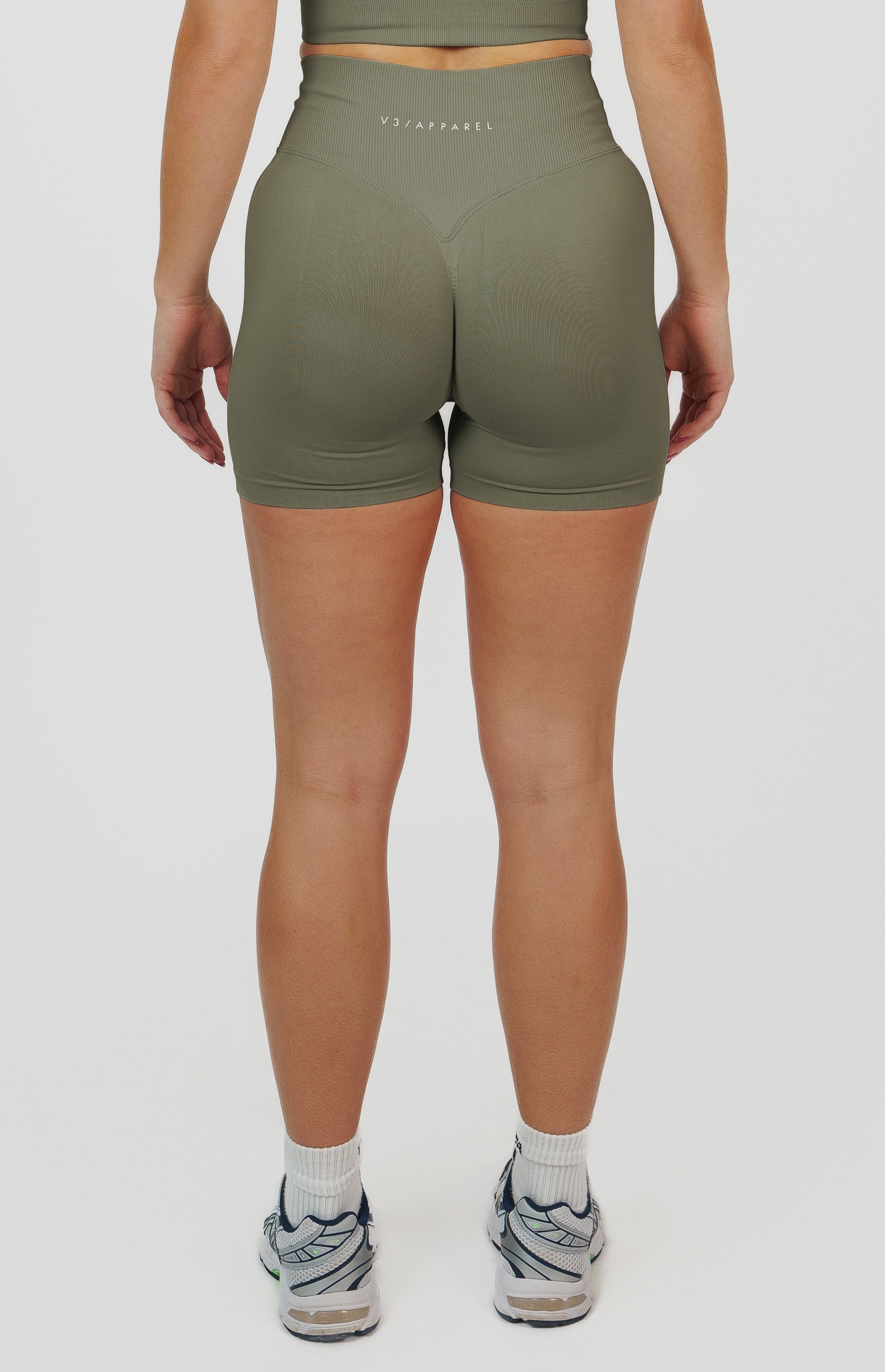 Form Seamless Scrunch Sports Bra, Leggings & Shorts Set - Olive Green