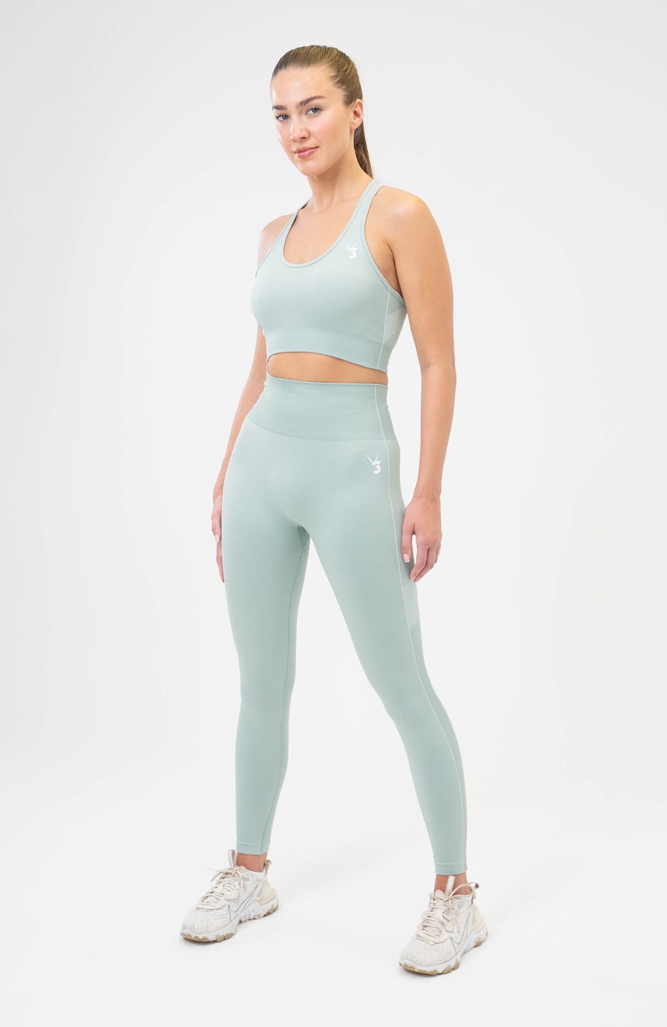 V3 Apparel Women's Unity seamless high waisted, bum shaping leggings in mint green – Squat proof sports tights for Gym workouts training, Running, yoga, bodybuilding and bikini fitness.